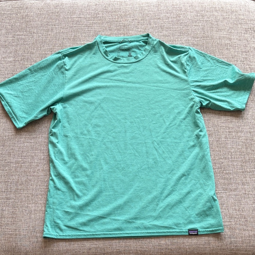Patagonia Men's Aqua Short Sleeve Shirt